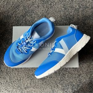 Vionic Norelle slip on sneakers size 7 wide